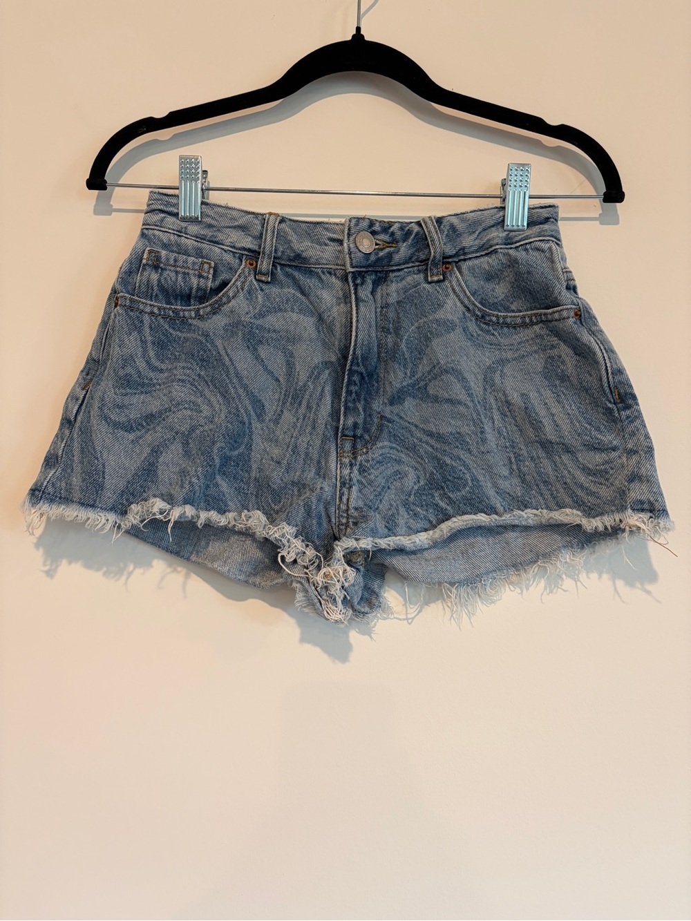 PacSun Size 25 Blue Swirl Pattern High Rise Festival Denim Raw Hem Jean Shorts